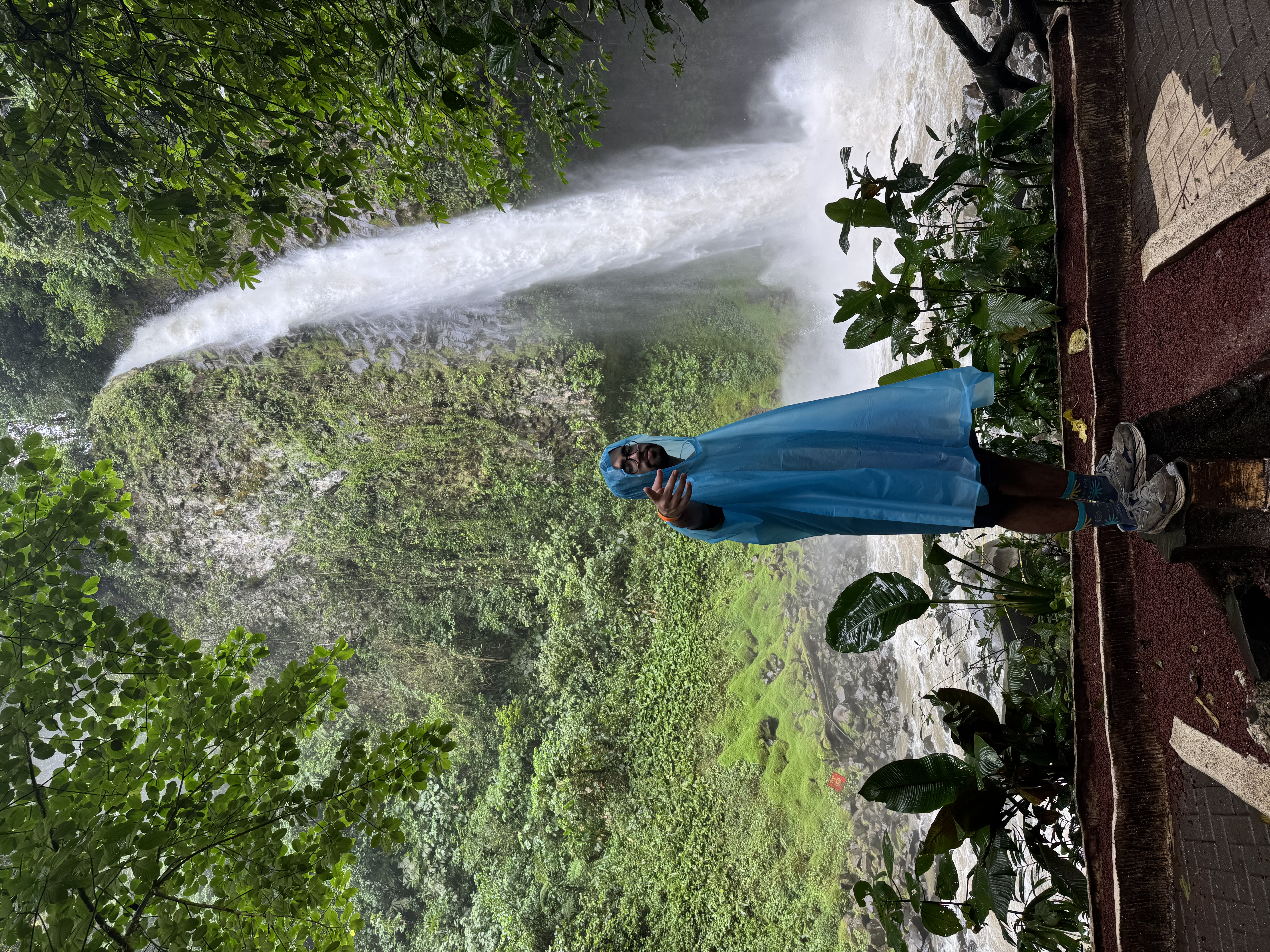 La Fortuna Waterfall in Arenal National Park, Costa Rica